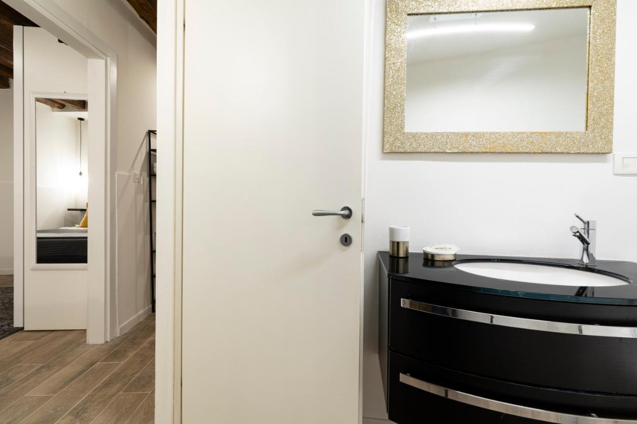 San Marco Pied-A-Terre - Accademia By Wonderful Italy Apartment Veneţia Exterior foto